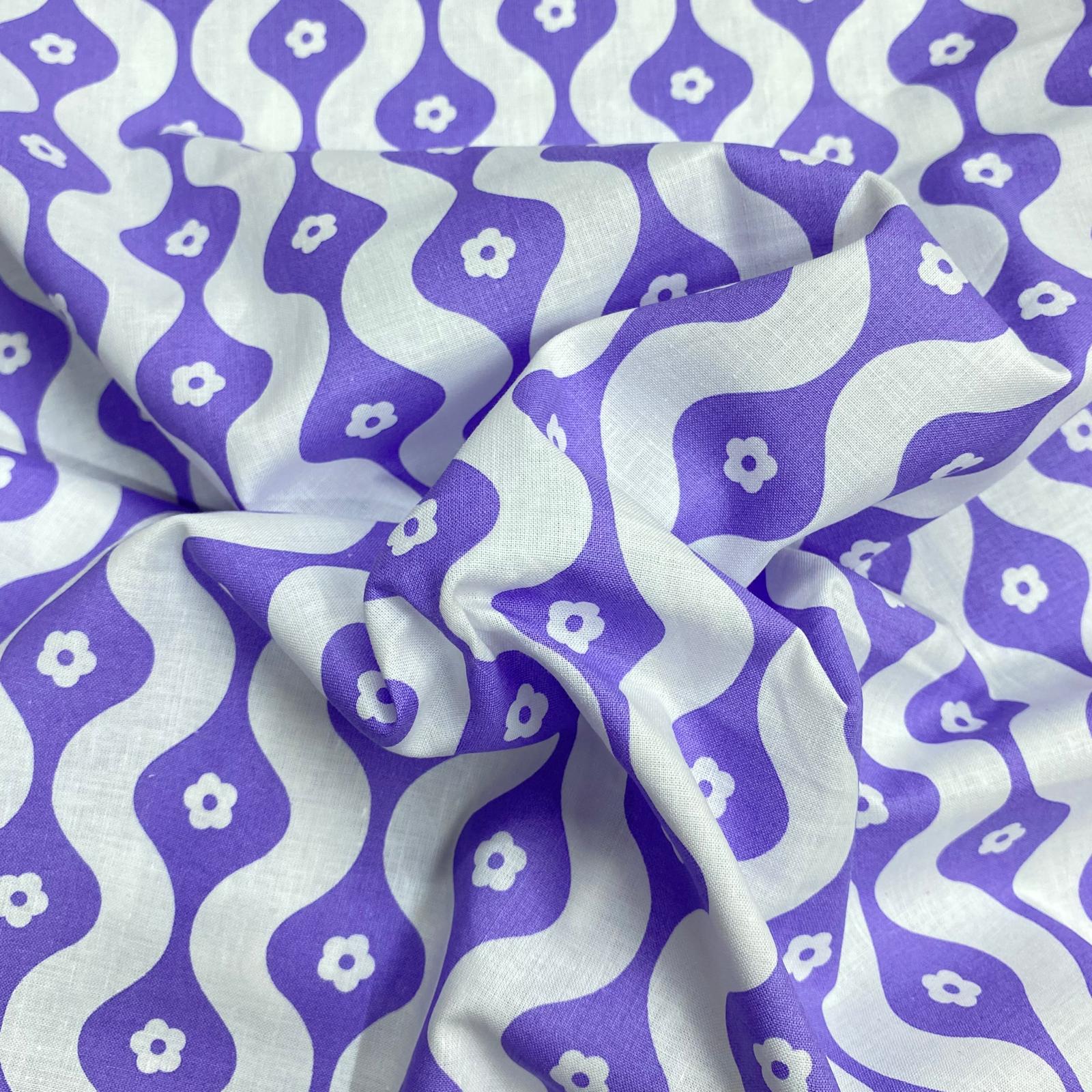 Pound A Metre Per Metre Per Metre Beautiful Digitally Printed 100% Cotton- 45" Wide (Purple & White Flower)