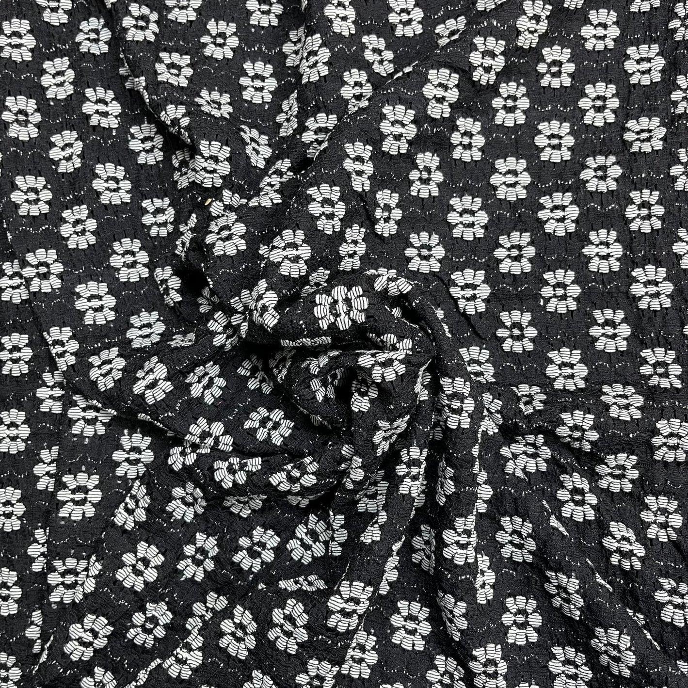 Pound A Metre 3 Metres Beautiful Floral Lace 45'' Wide (Black)