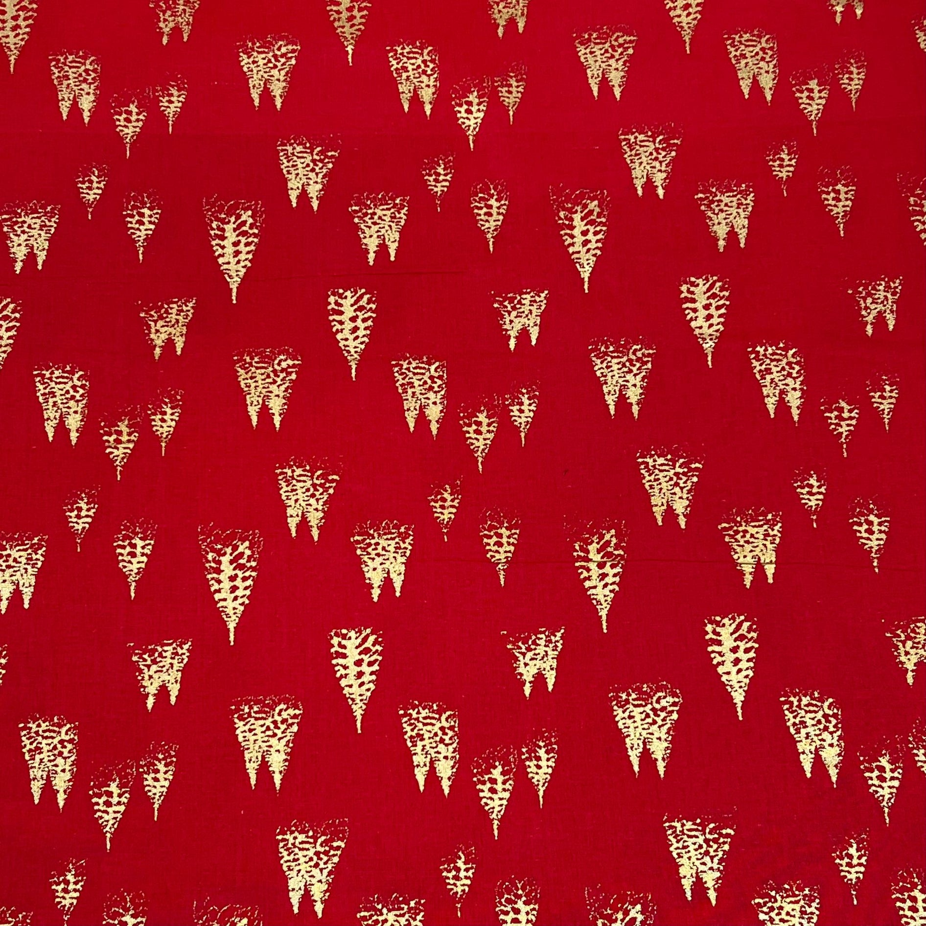 Per Metre Digitally Printed Gold Foil Christmas 100% Cotton- 45" Wide (Red Pop)