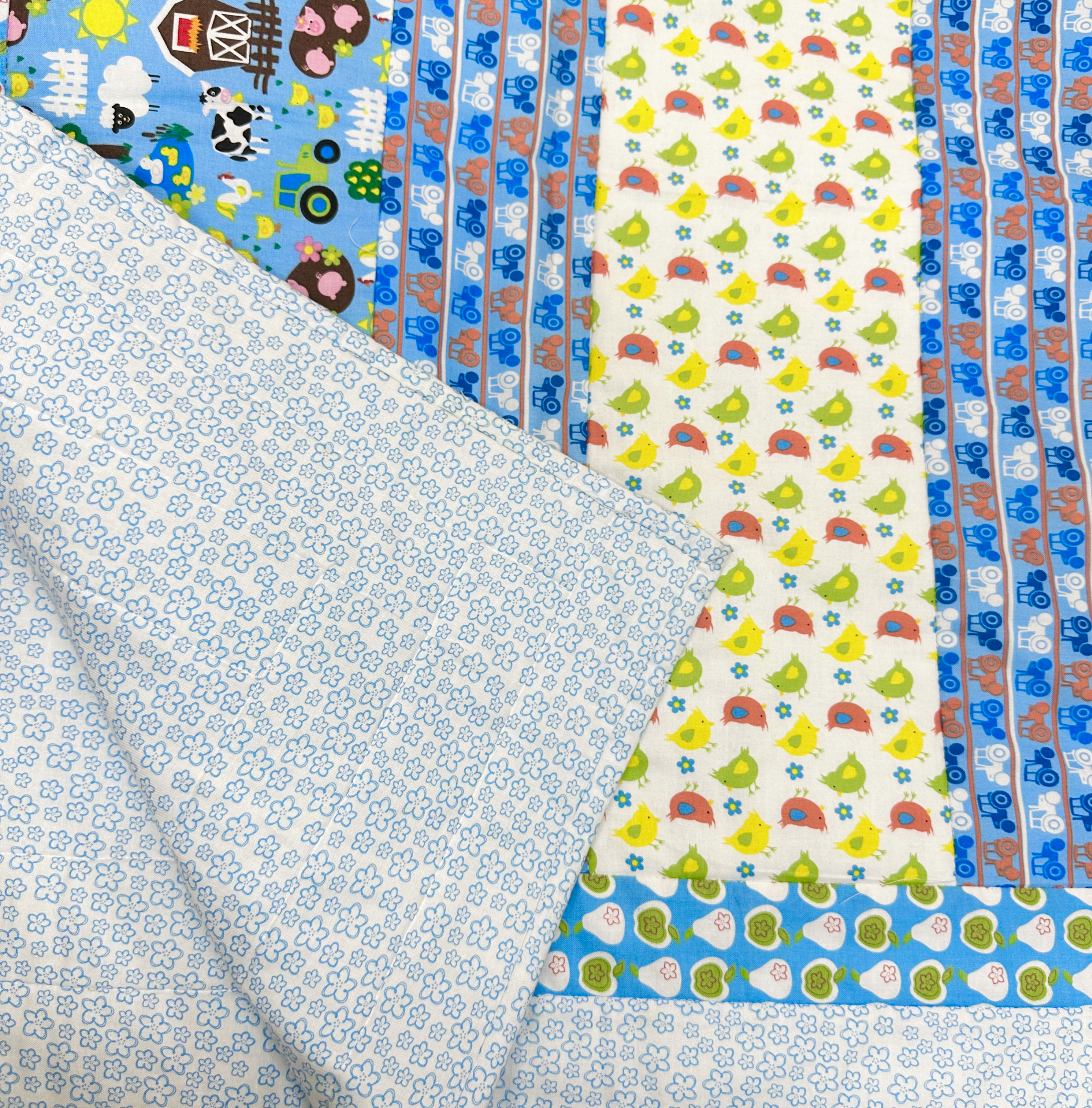 Premium 100% Cotton Lap Quilt- 142cm x 88cm (Farmyard)