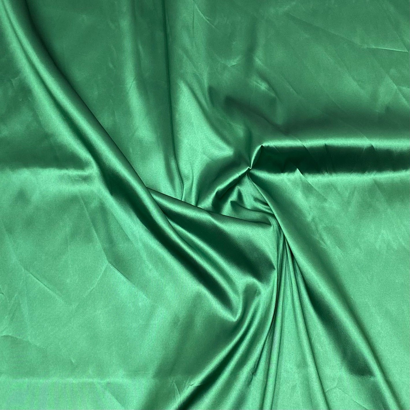 3 Metre Premium Taffeta Feel Fabric - 55"  (Green)