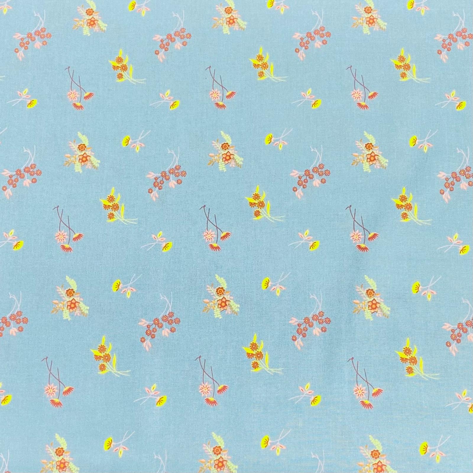 Pound A Metre Per Metre Per Metre Beautiful Digitally Printed 100% Cotton- 45" Wide (Blue Flower)