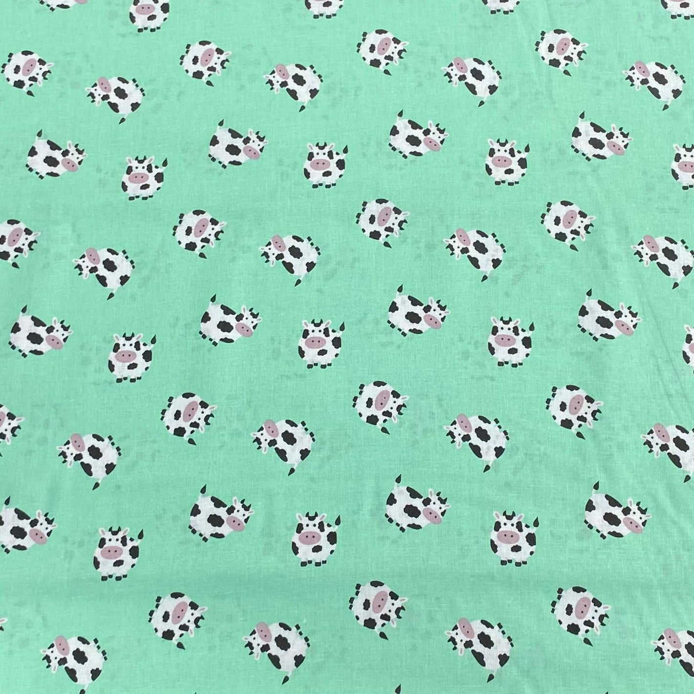 Pound A Metre Per Metre Per Metre Beautiful Digitally Printed 100% Cotton- 45" Wide (Cows)