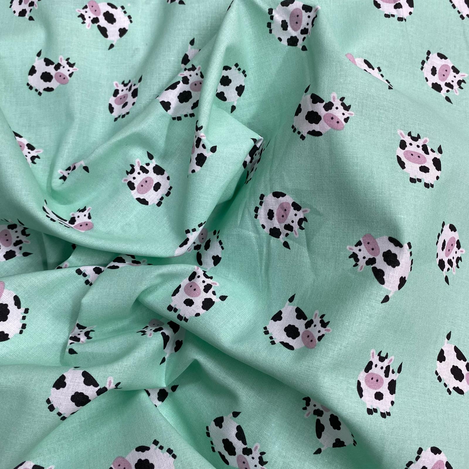 Pound A Metre Per Metre Per Metre Beautiful Digitally Printed 100% Cotton- 45" Wide (Cows)