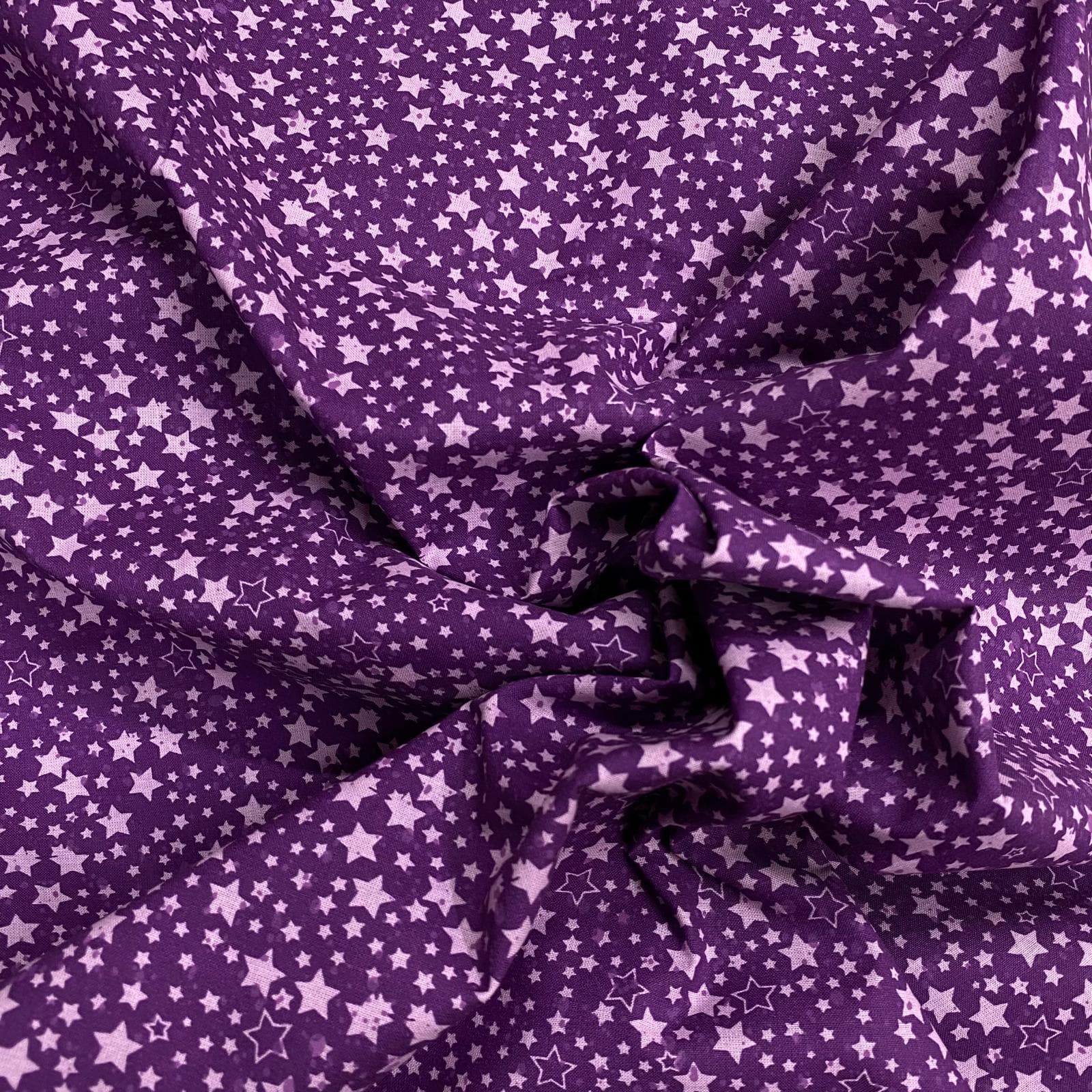 Pound A Metre Per Metre Per Metre Beautiful Digitally Printed 100% Cotton- 45" Wide (Purple Stars)