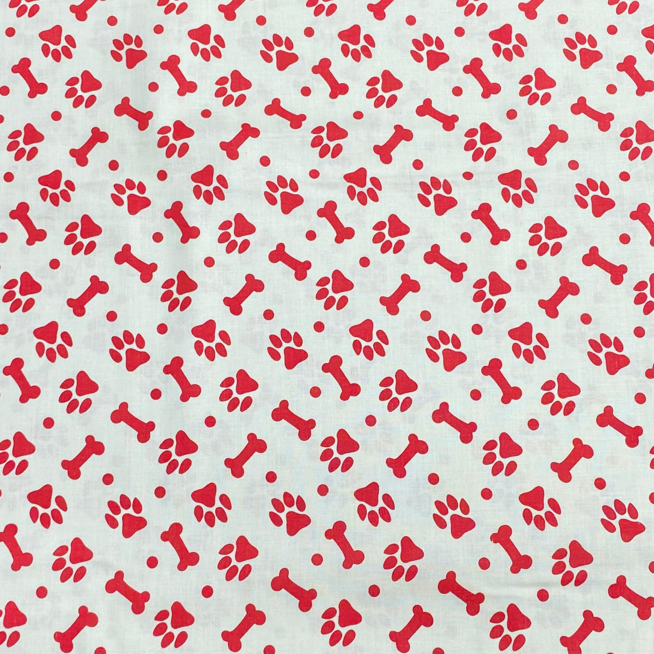 Pound A Metre Per Metre Per Metre Beautiful Digitally Printed 100% Cotton- 45" Wide (Red Paws)